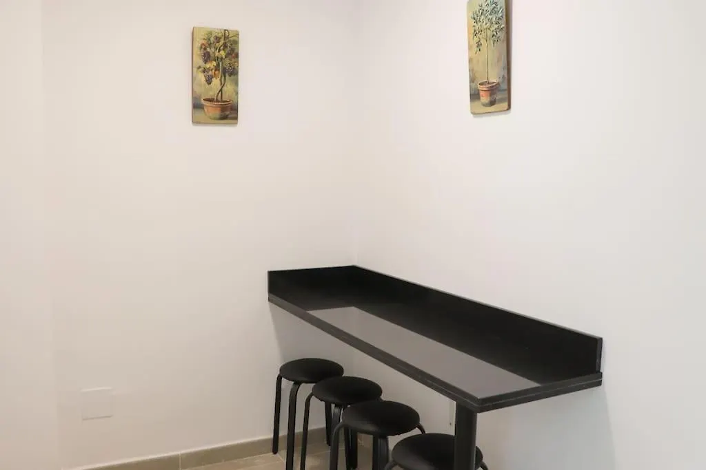 Appartamento Oasis In Estepona With Parking 5Min From The Beach Spagna