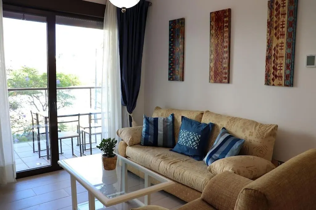 Appartamento Oasis In Estepona With Parking 5Min From The Beach